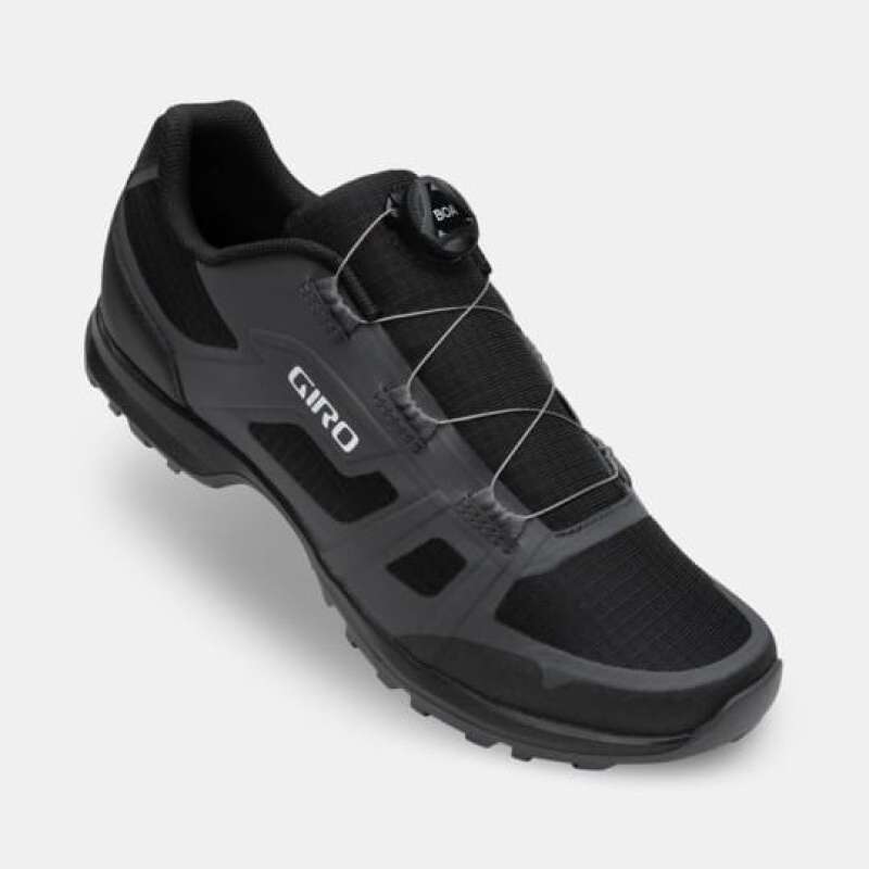 Sepatu cleat online giro
