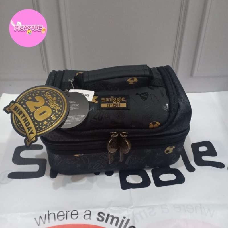 Smiggle gold lunch outlet bag