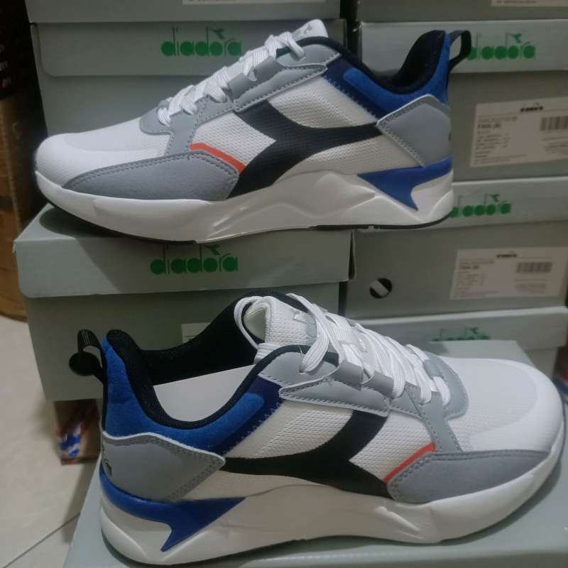 Sepatu new arrivals sneakers diadora