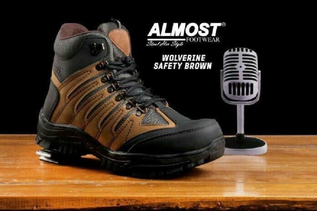 Jual Sepatu Boots Safety Bikers Touring Almost Wolverine Promo