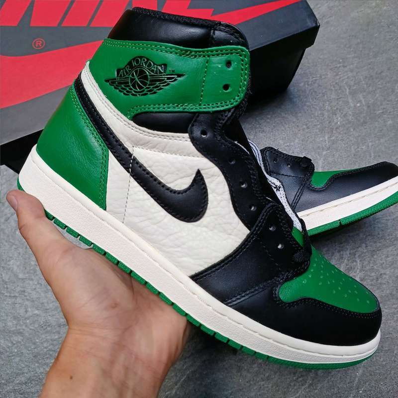 Air Jordan Retro High OG Pine Green || black white