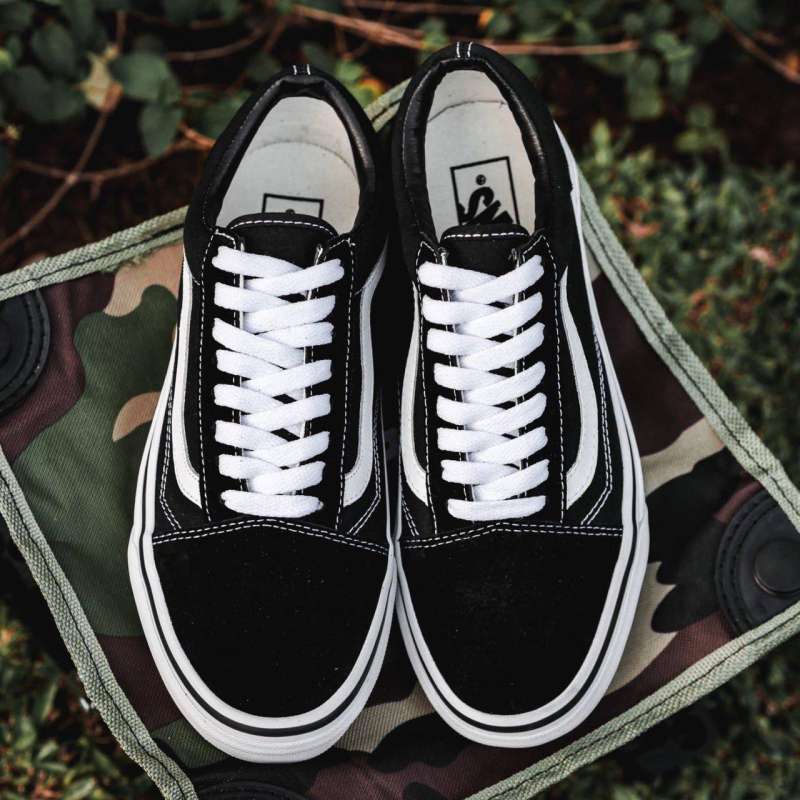 Harga retail vans old skool bw cheap