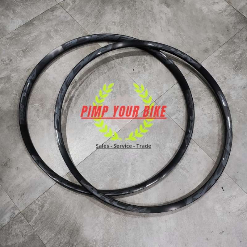 Race face best sale arc 25 rim