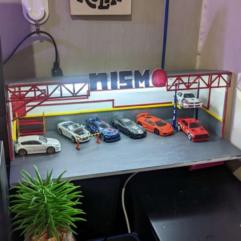 Diorama hotwheels top
