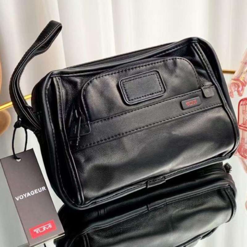 Tumi alpha best sale leather organizer clutch