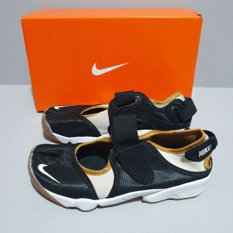 Jual Sepatu Nike Air Rift Ninja New Color 39 Black Gold Di Seller Edumart Super Cengkareng Timur Kota Jakarta Barat Blibli