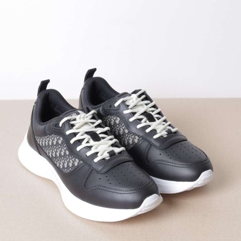CHRISTIAN DIOR B25 Oblique Runner Sneakers in Black/Beige Smooth