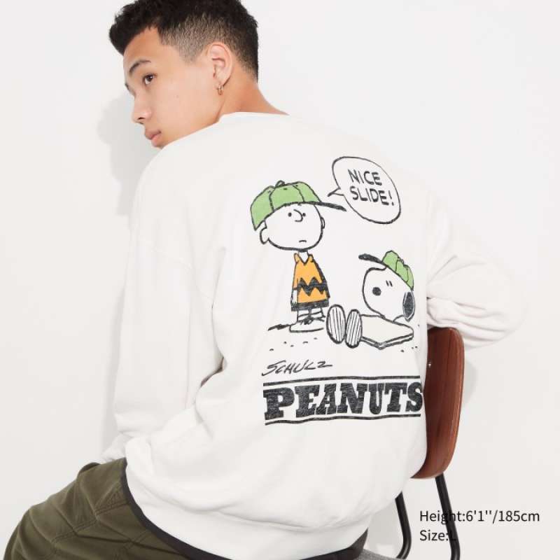 Uniqlo shop snoopy sweatshirt