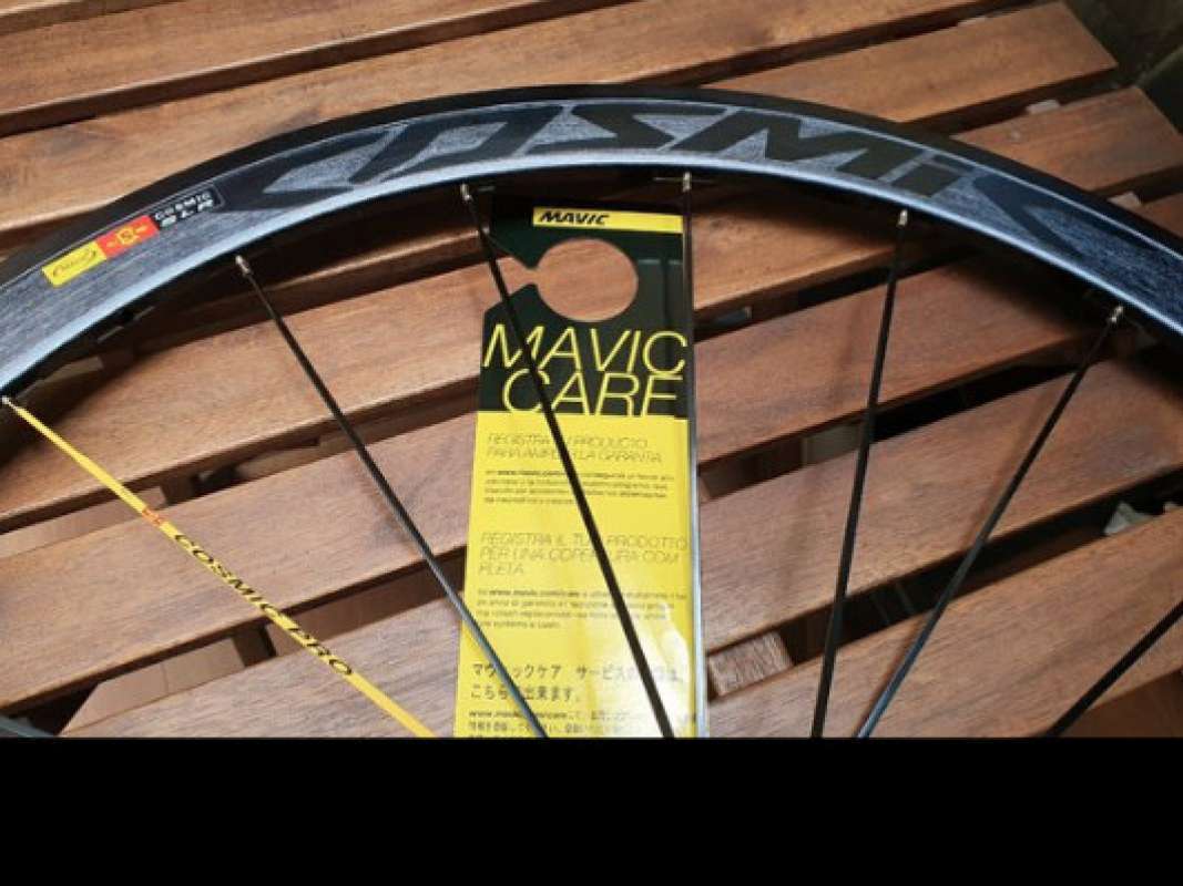 Mavic cosmic sales pro carbon 40mm