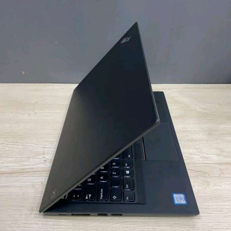 ThinkPad X1 Carbon Gen8 i7 16GB #25053（LENOVO THINKPAD X1 CARBON 