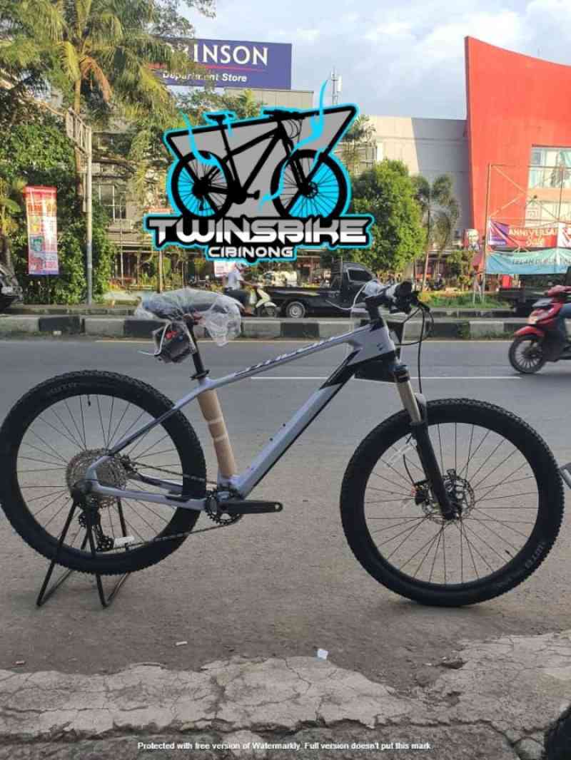 Sepeda polygon best sale syncline c2