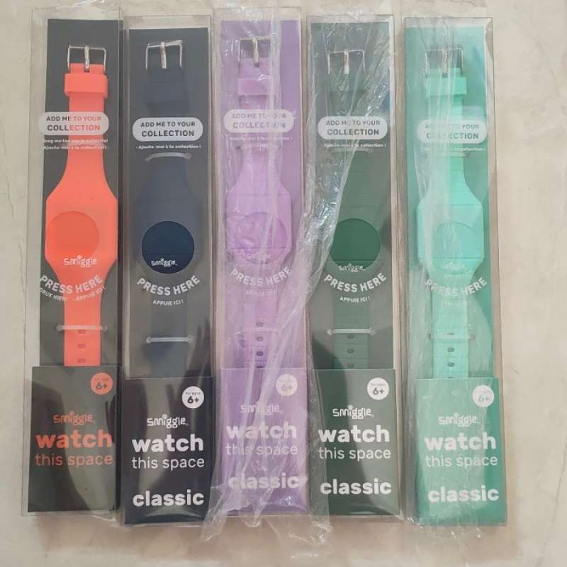 Smiggle watch this best sale space