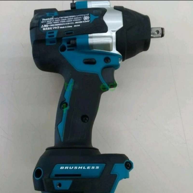 Makita hotsell dtw 700