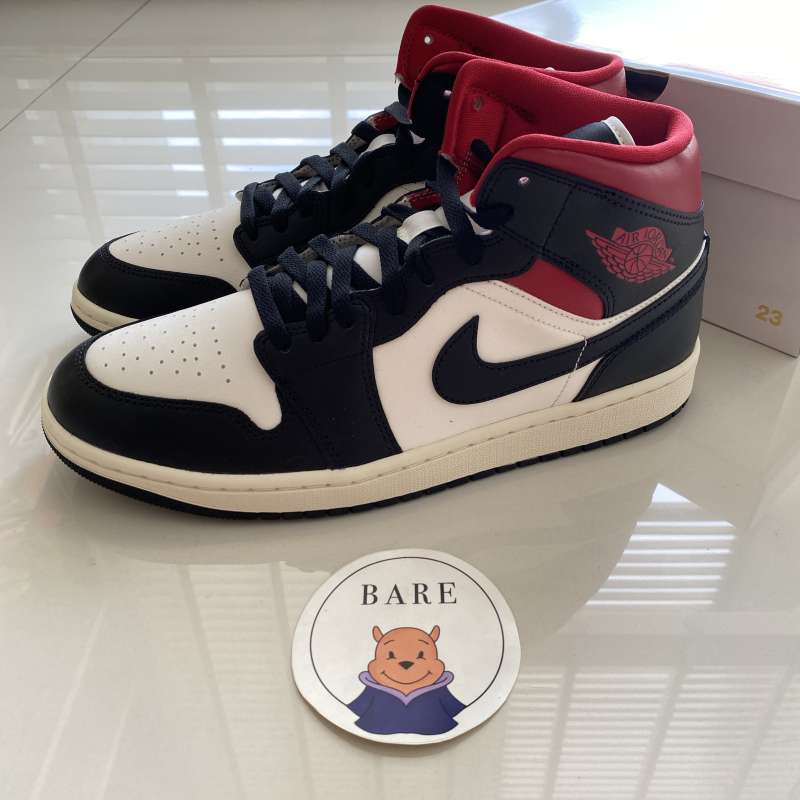 Jual Air Jordan 1 Mid Black Gym Red Panda WMNS [BQ6472-061] di