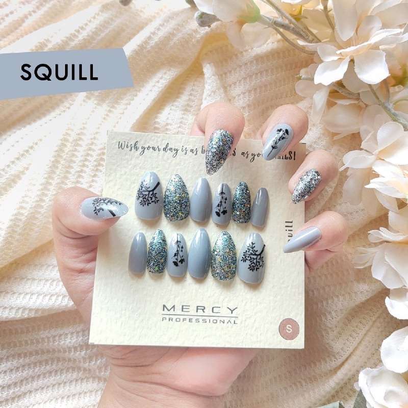 Elegant Nail Art Cantik Elegan