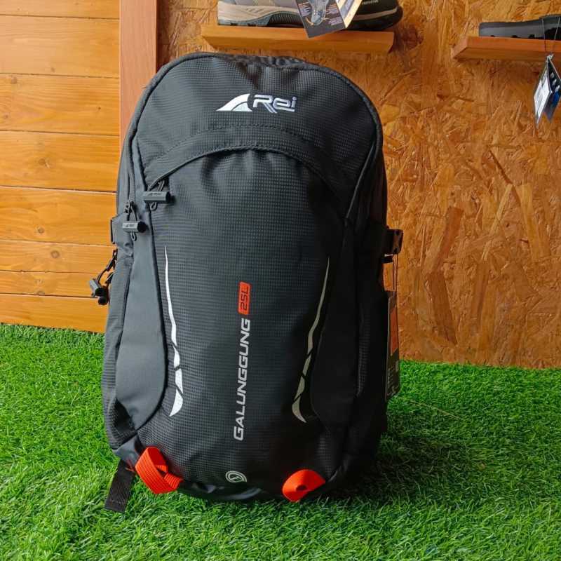 Daypack best sale rei 30l