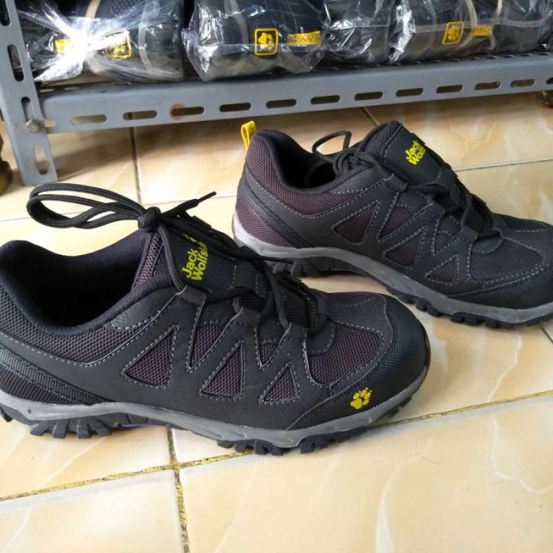 Jual Safety Shoes Sport Jack Wolfskin 3 Varian 100 original By Made In Indo Di Seller Prima Adaptor Kebon Kacang Kota Jakarta Pusat Blibli