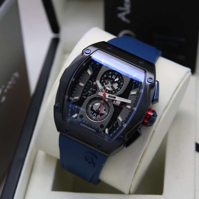 Alexandre christie model richard mille top