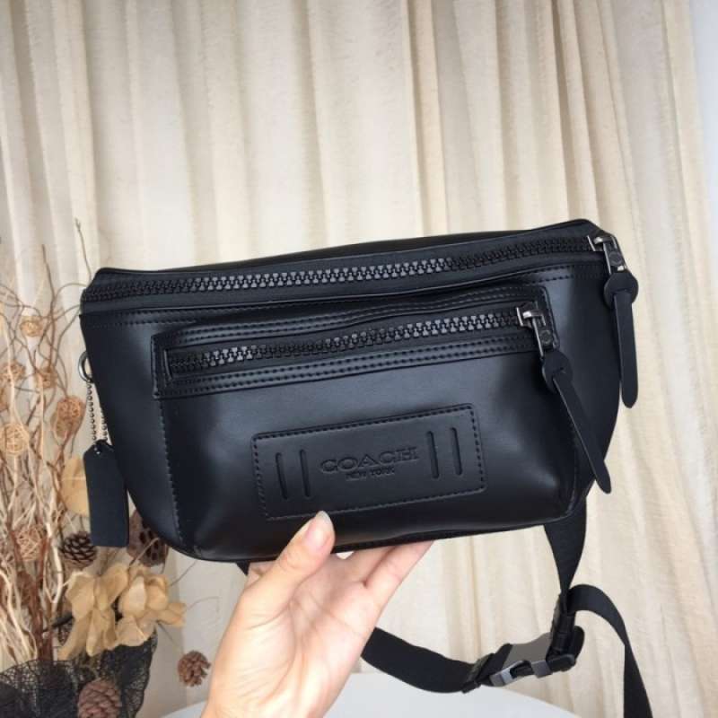 Waist bag sales coach dino