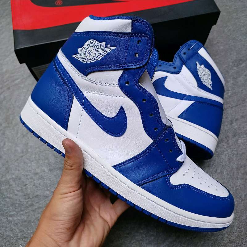 Air Jordan Retro High OG Storm Blue || white navy