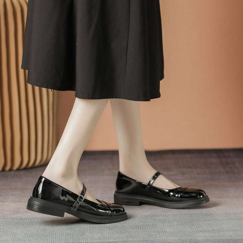 Model flat shoes kekinian shop