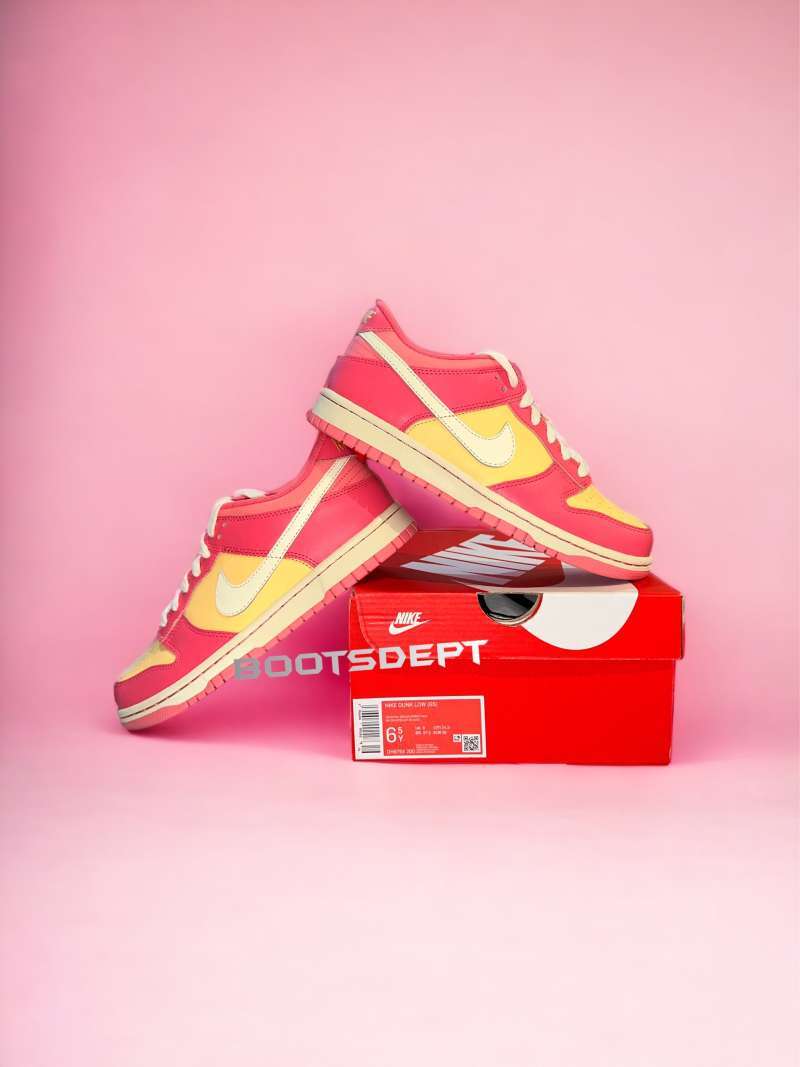 pink and yellow dunks