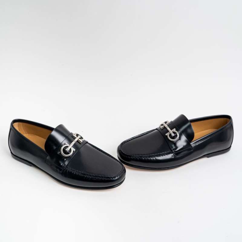 Harga sepatu ferragamo original shop