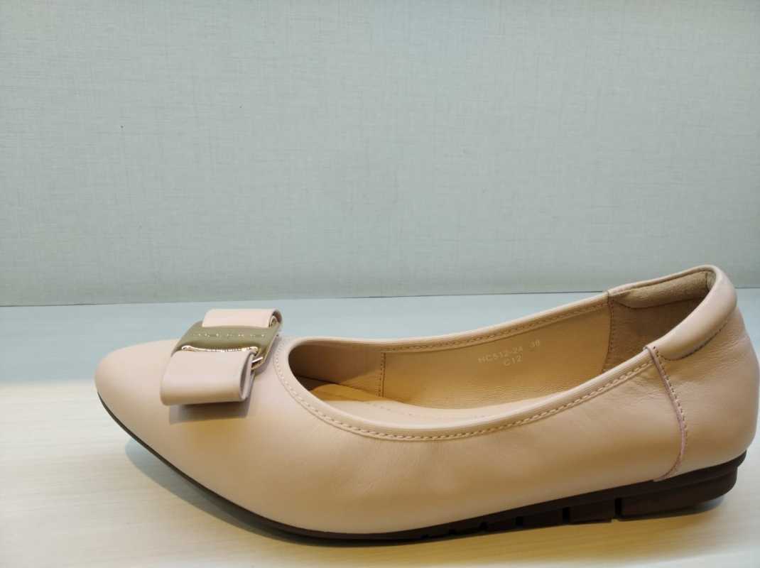 Sepatu flat clearance branded
