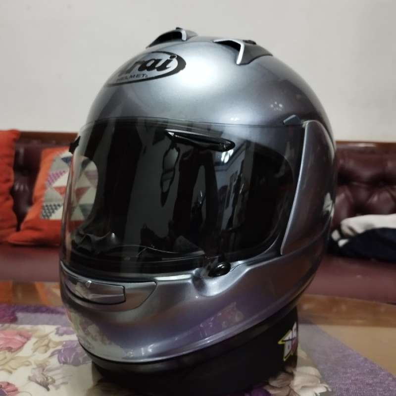 スペシャルオファ Arai Astro IQフルフェイスヘルメット、ガンメタ（アライ セキュリティ・セーフティ