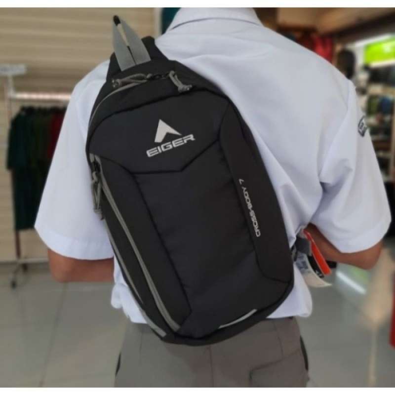 Eiger online crossbody 7