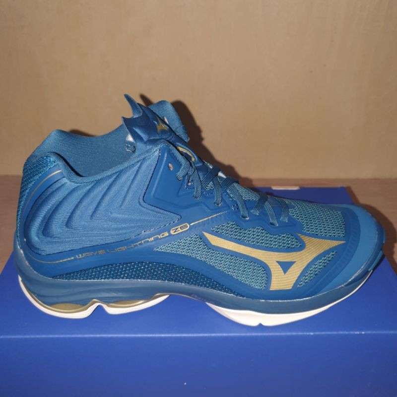 Harga sepatu mizuno wave lightning z3 online