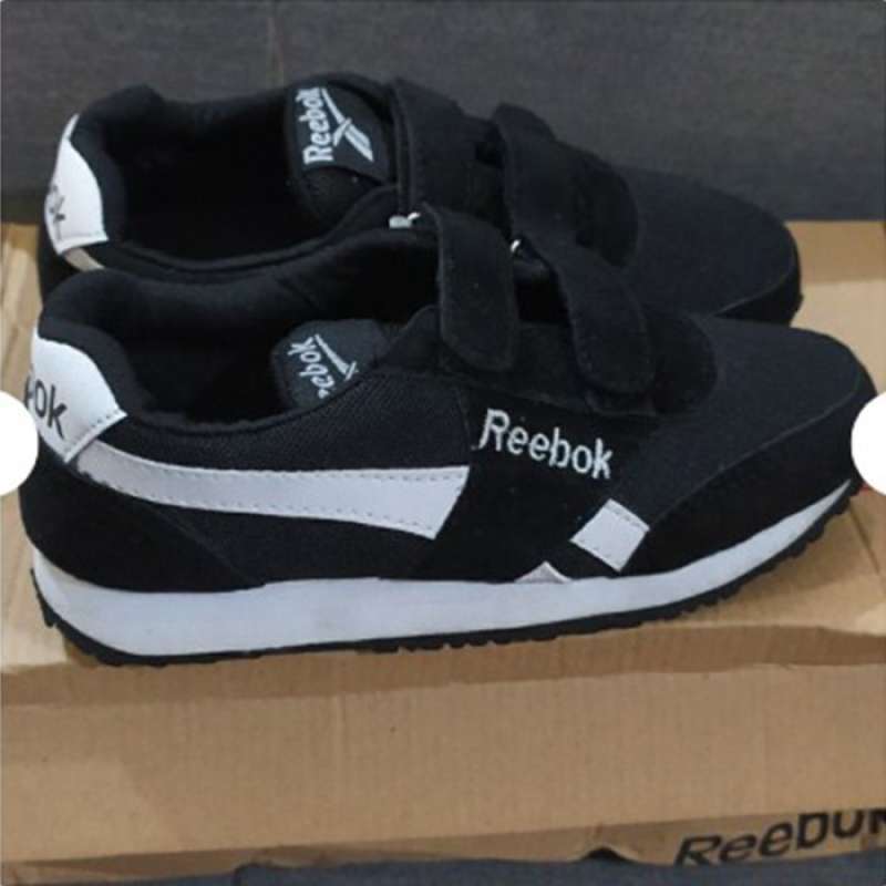 Model sepatu reebok top
