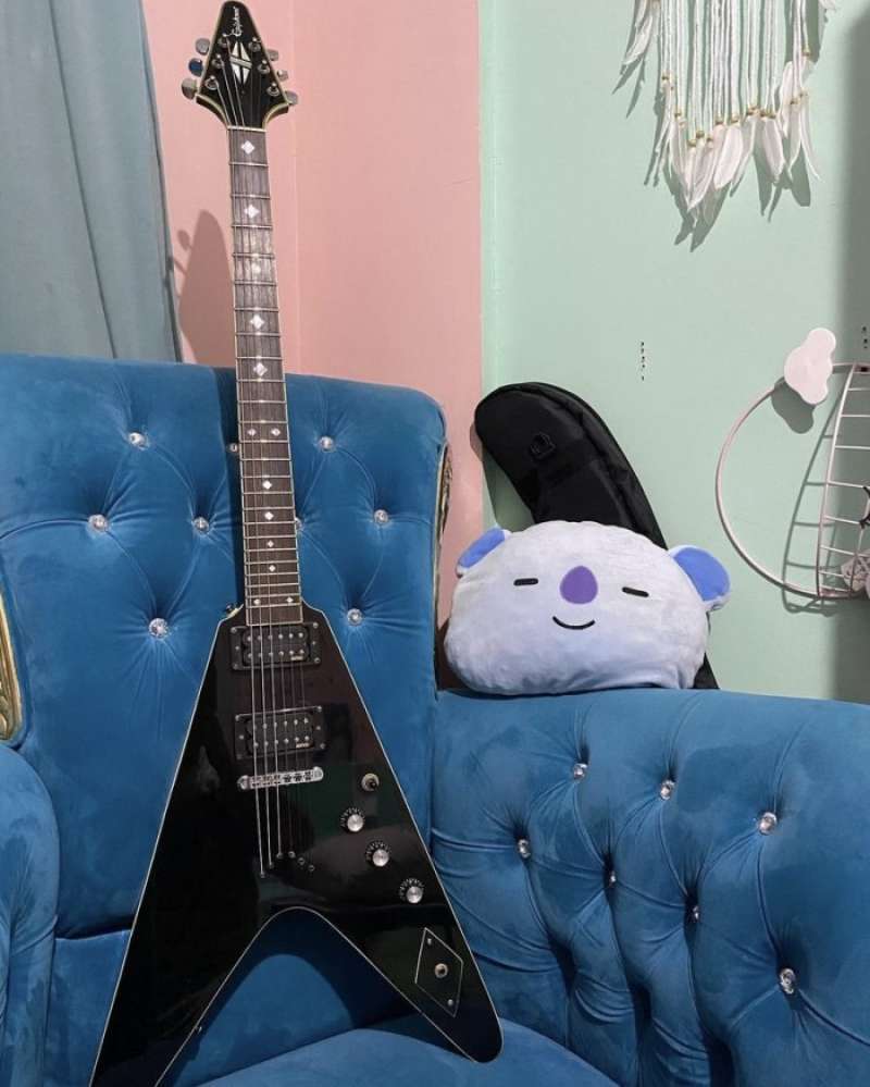 Jual Gitar Epiphone Flying V Robb Flynn Signature di Seller Plaza
