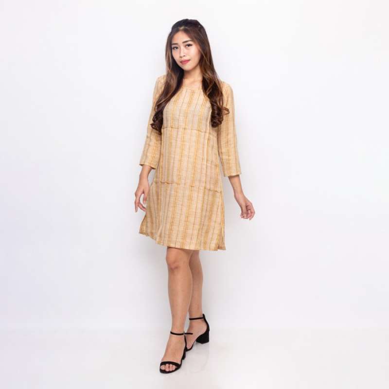 dress warna cream NEW COLLECTION Size : S & M Warna : Cream-White-Black -Red READYSTOCK