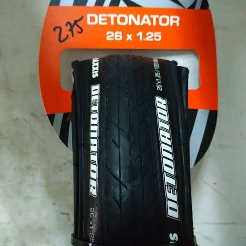 Maxxis detonator clearance 26 x 1.25