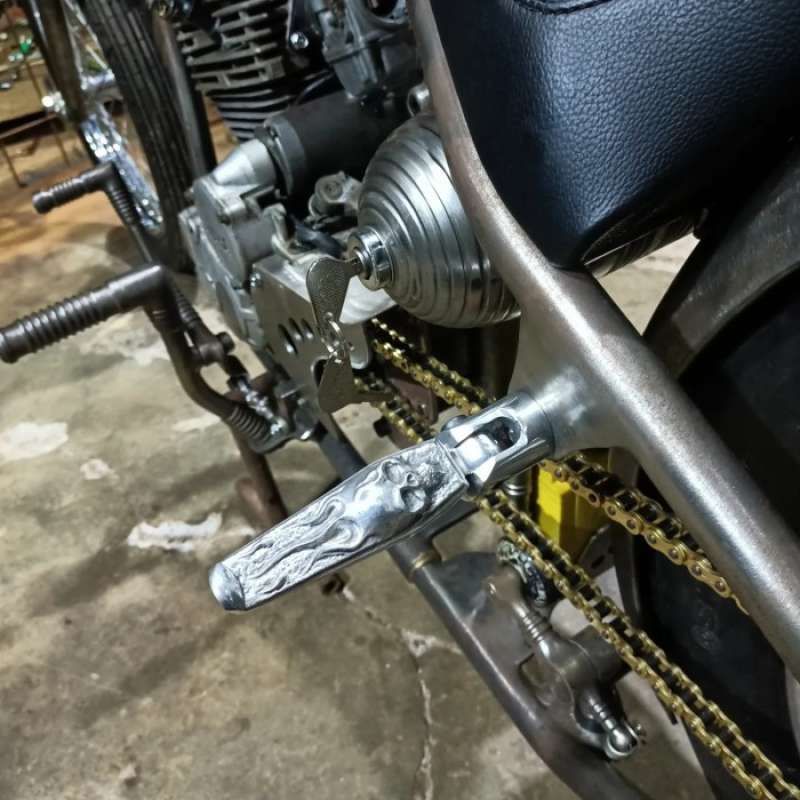 Footstep custom chopper store