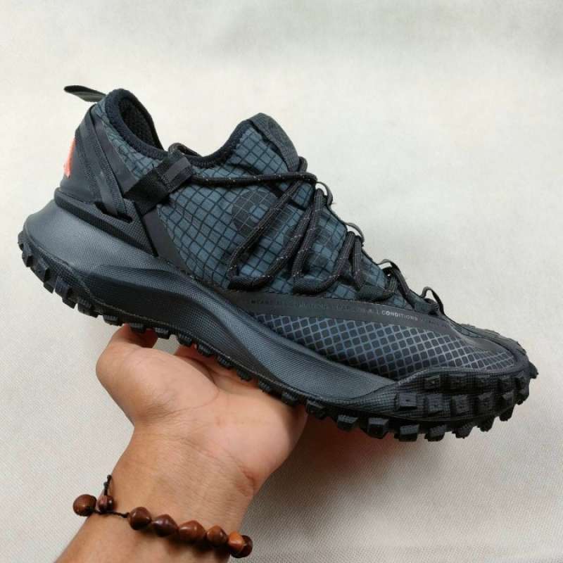 Jual sepatu hiking trekking pria Nike ACG low mountain fly Black