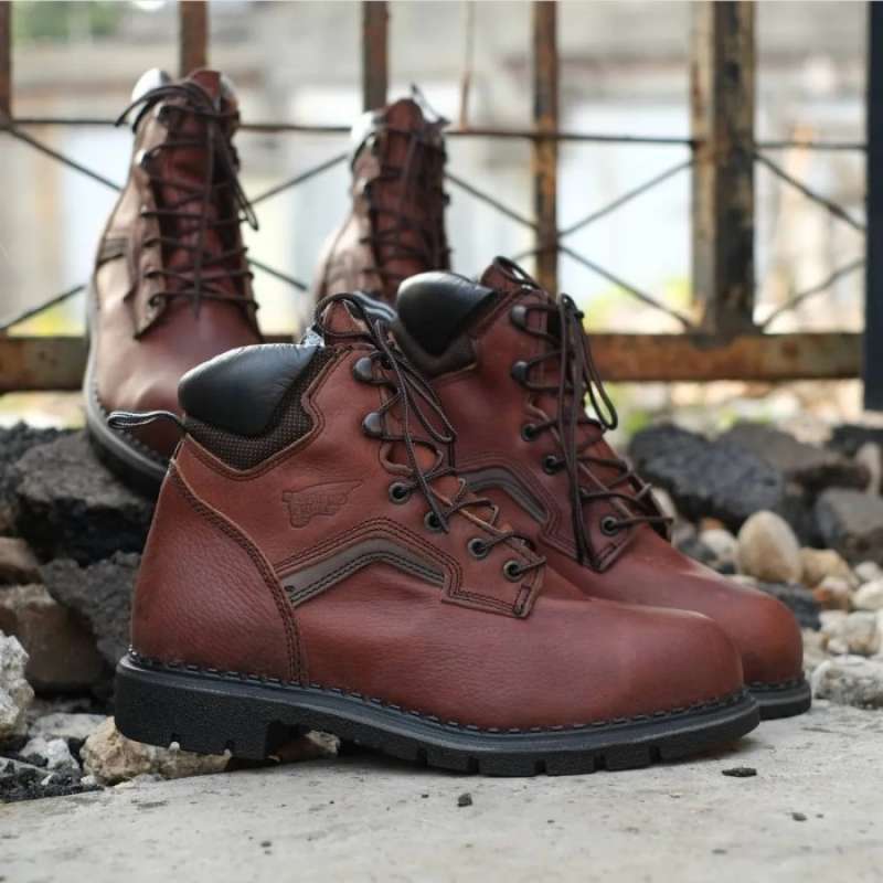 Red discount wing 3526