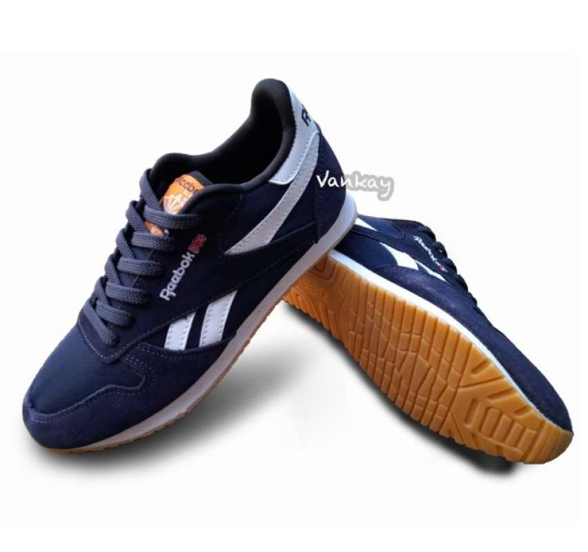 Harga sepatu sport deals reebok pria