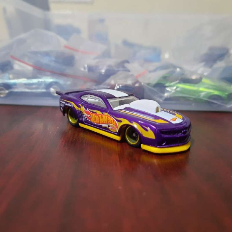 Hot wheels 10 pro stock camaro treasure hunt cheap