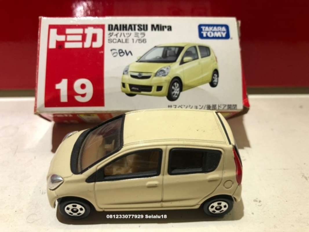Tomica daihatsu cheap mira