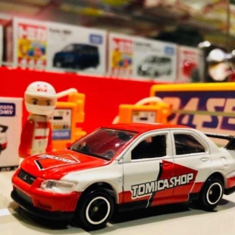Tomica lancer evo 7 on sale