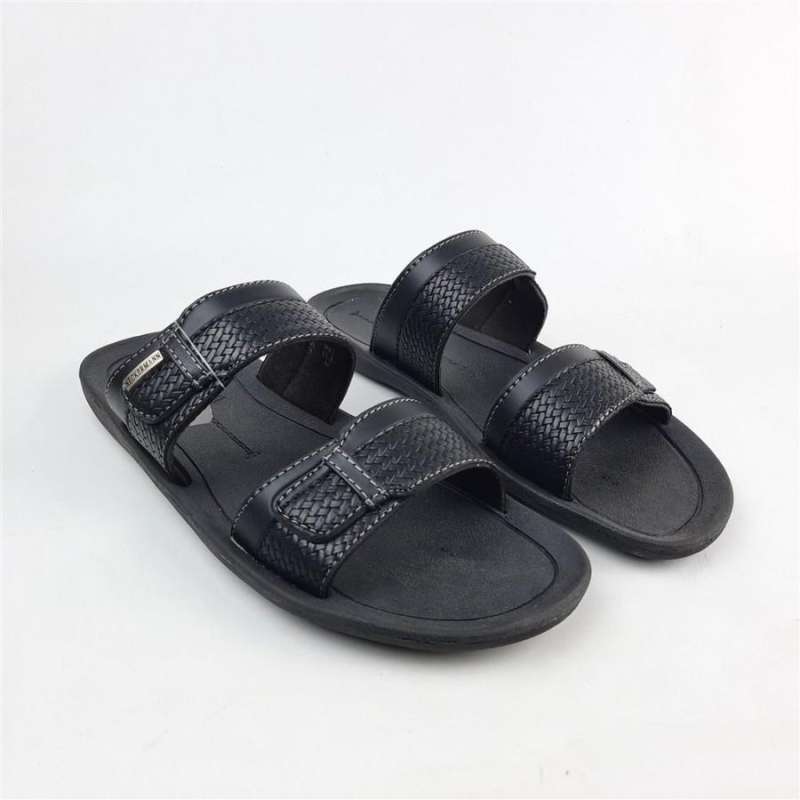 Sandal lv pria hotsell