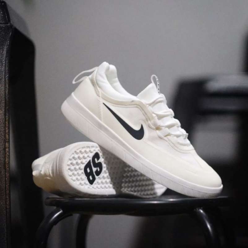 Jual SEPATU NIKE SB NY JAH FREE 2 WHITE BLACK di Seller Fuzzi Store -  Kalibata, Kota Jakarta Selatan | Blibli