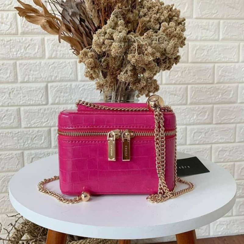Jual Tas Pedro Textured Leather Sling Bag Original Branded Store New Cl044 Pink Di Seller Edumart Super Cengkareng Timur Kota Jakarta Barat Blibli