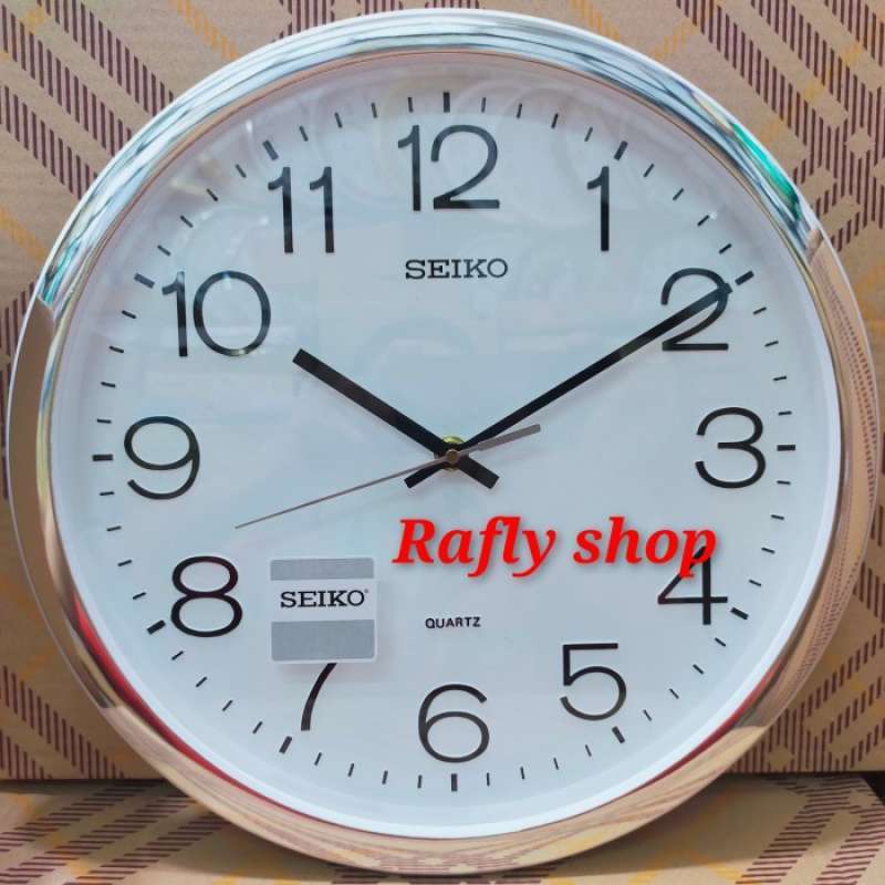 Jam shop dinding seiko