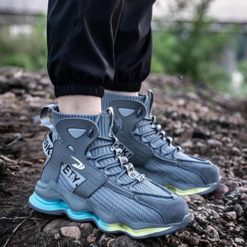 Sepatu safety sneakers hot sale