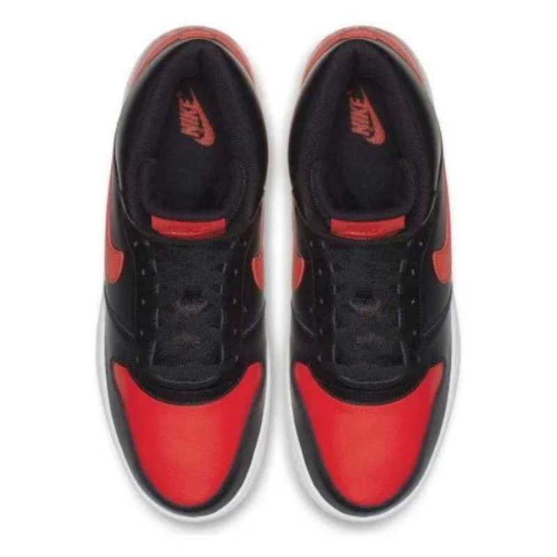 Nike store ebernon bred