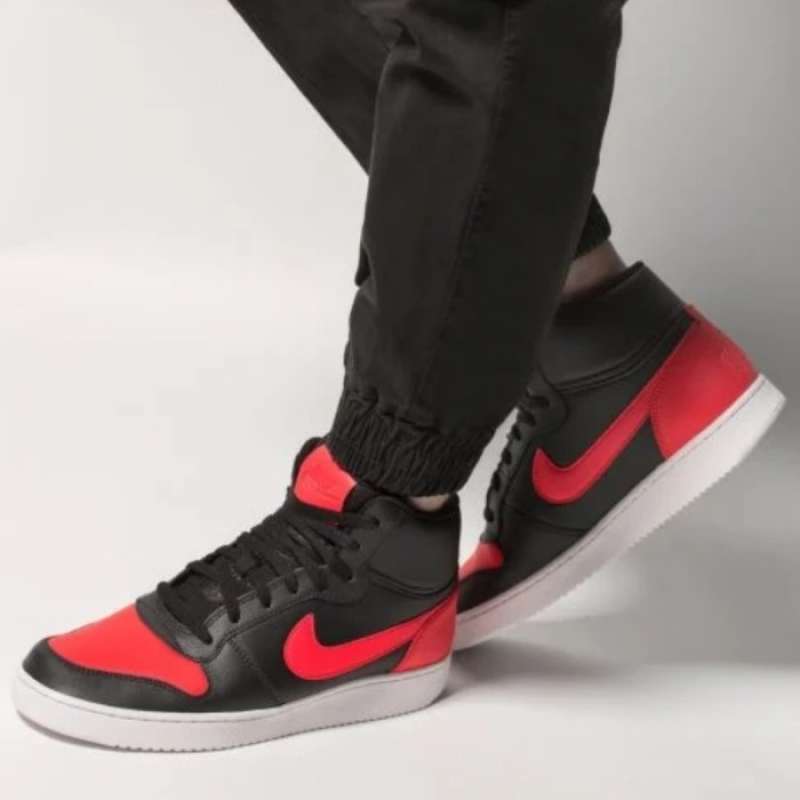 Nike shop ebernon bred