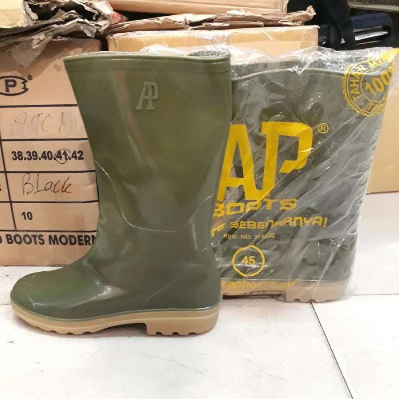 Promo sepatu AP Boot hijau tinggi karet ukuran besar 45 Diskon 23